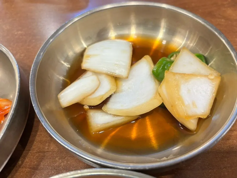 육전과 사이드 메뉴 안내