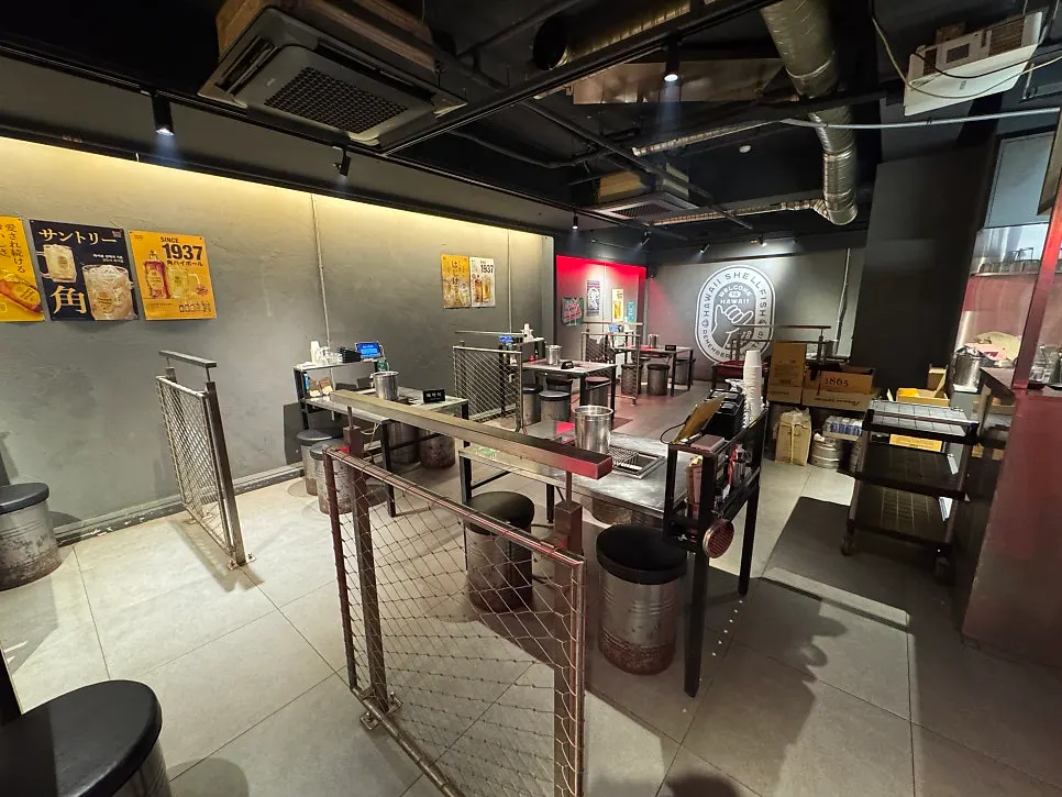 Spacious additional dining room inside