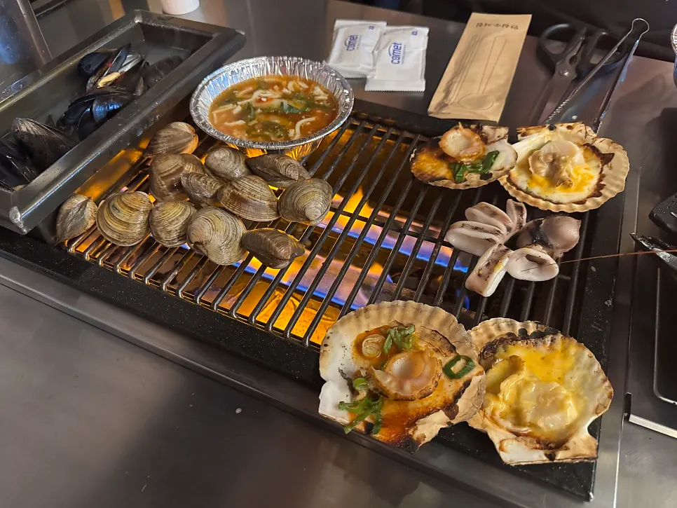 Grilled cheese scallops and squid