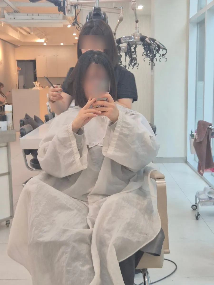 Trimmed bob length after the cut