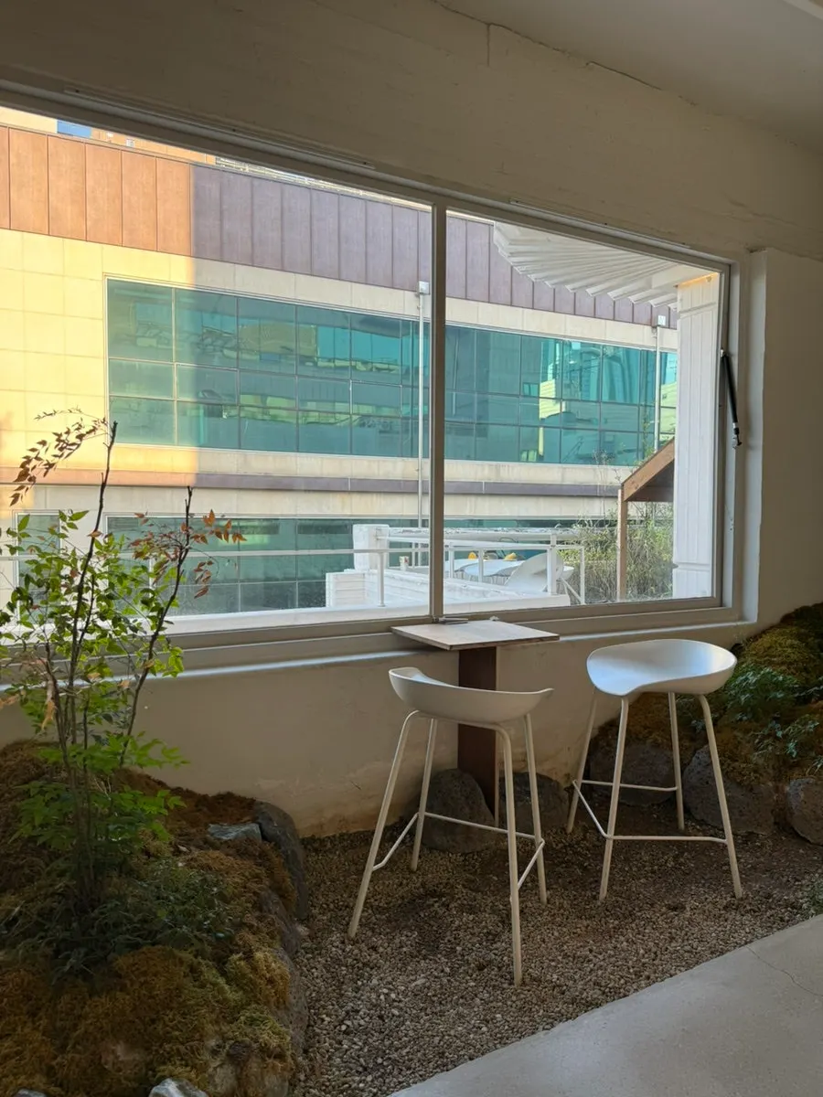 A café space where you can stay quietly