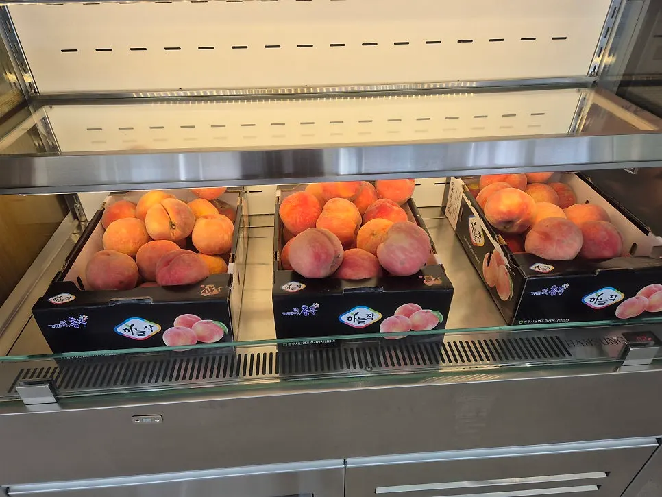 A wide view of a table at Think Fruit