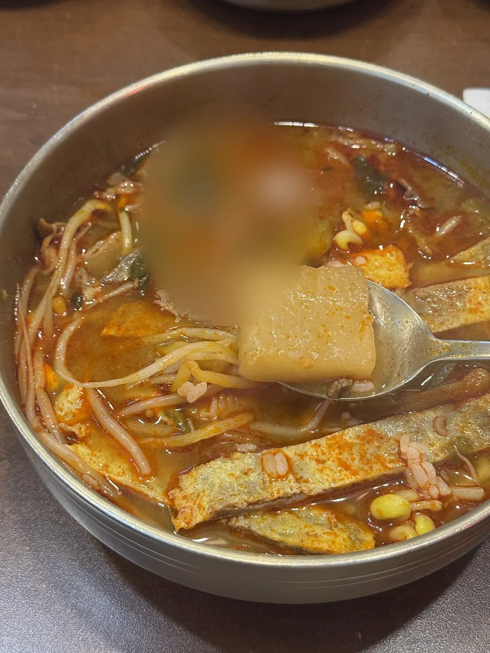 Rice mixed into the yukjeon gukbap