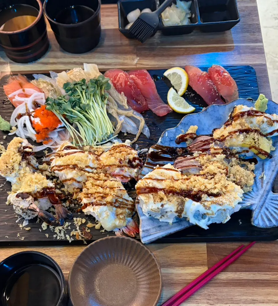 A brush used to apply soy sauce on sushi