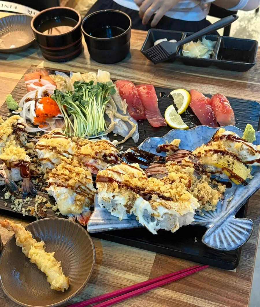 Garlic shrimp aburi sushi