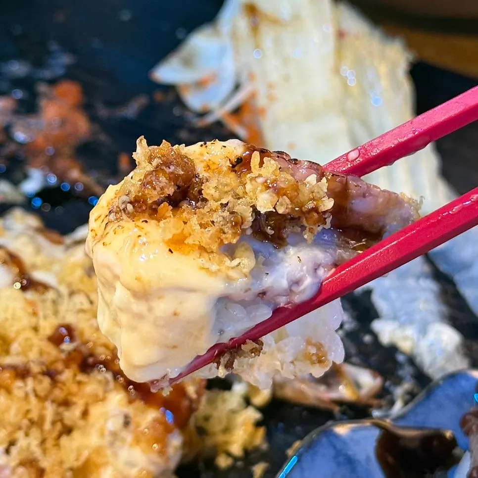 Garlic shrimp aburi topped with crispy fried bits