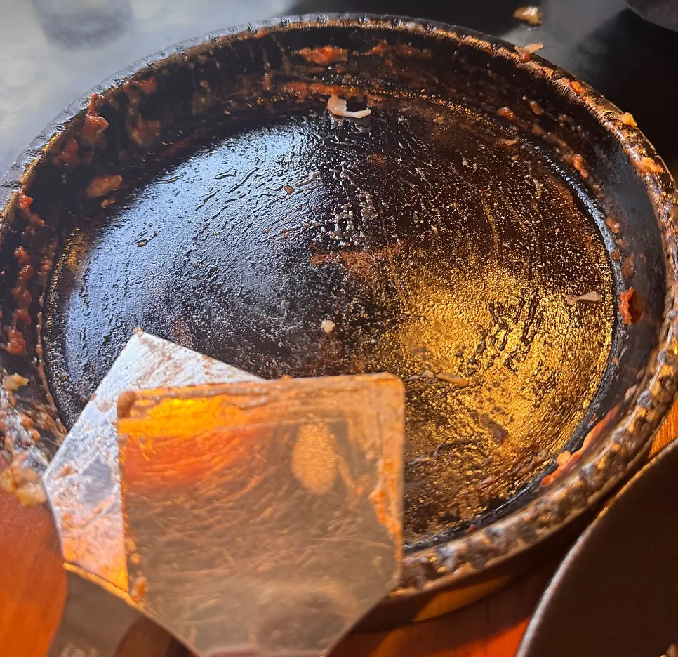 Teppanyaki plates cleared clean