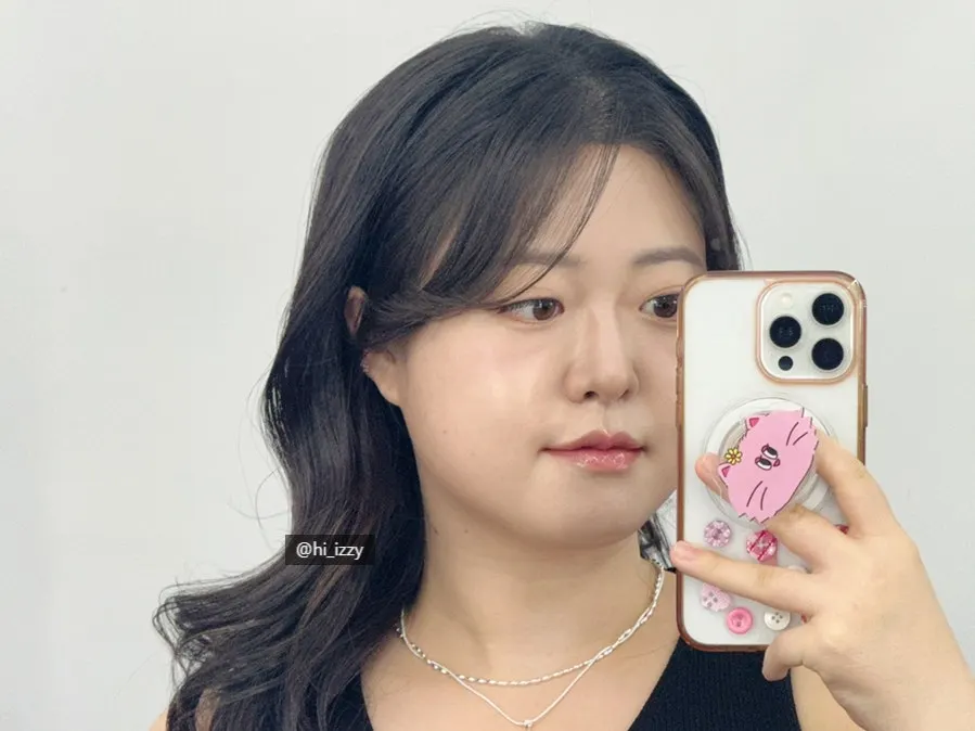 신경 쓴 느낌의 하객 메이크업 사진
