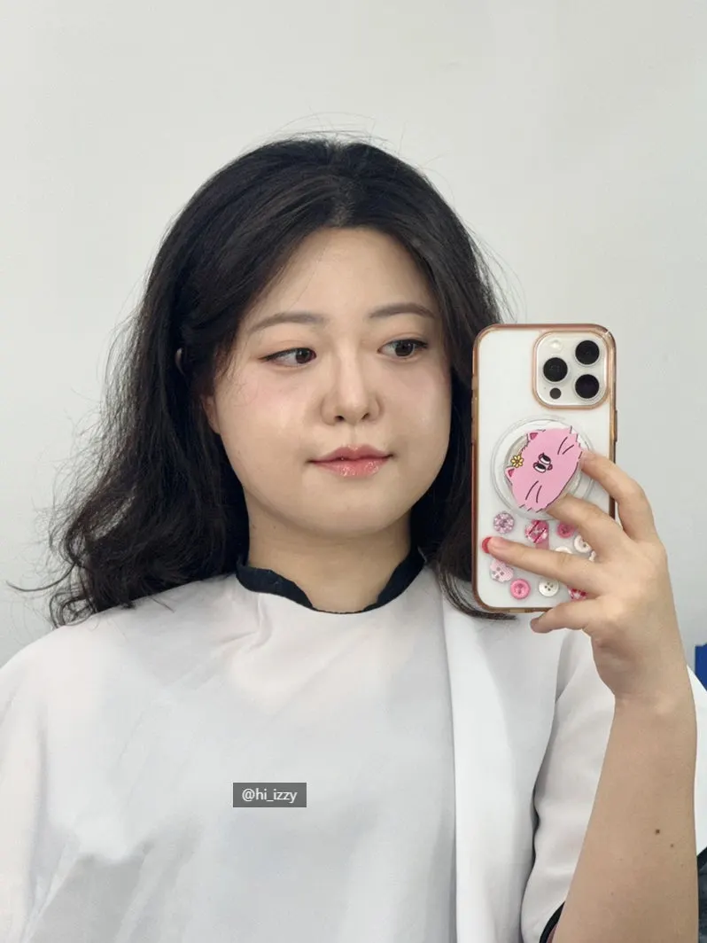 헤어와 메이크업을 함께 받은 사진