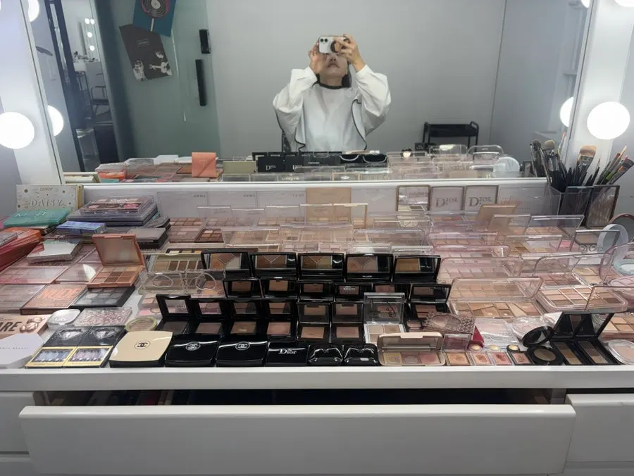 웨딩 메이크업 진행 모습