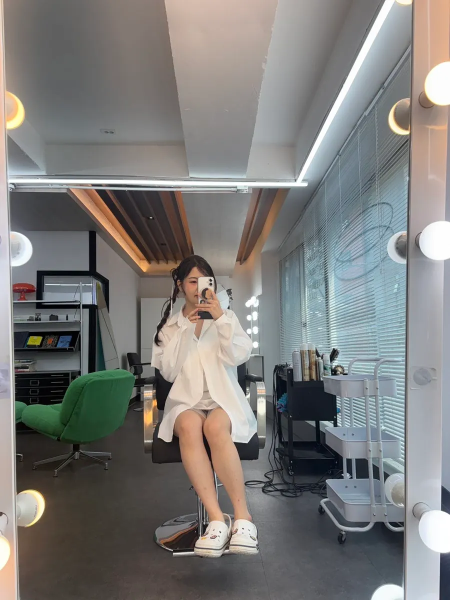 웨딩 헤어와 수정 메이크업