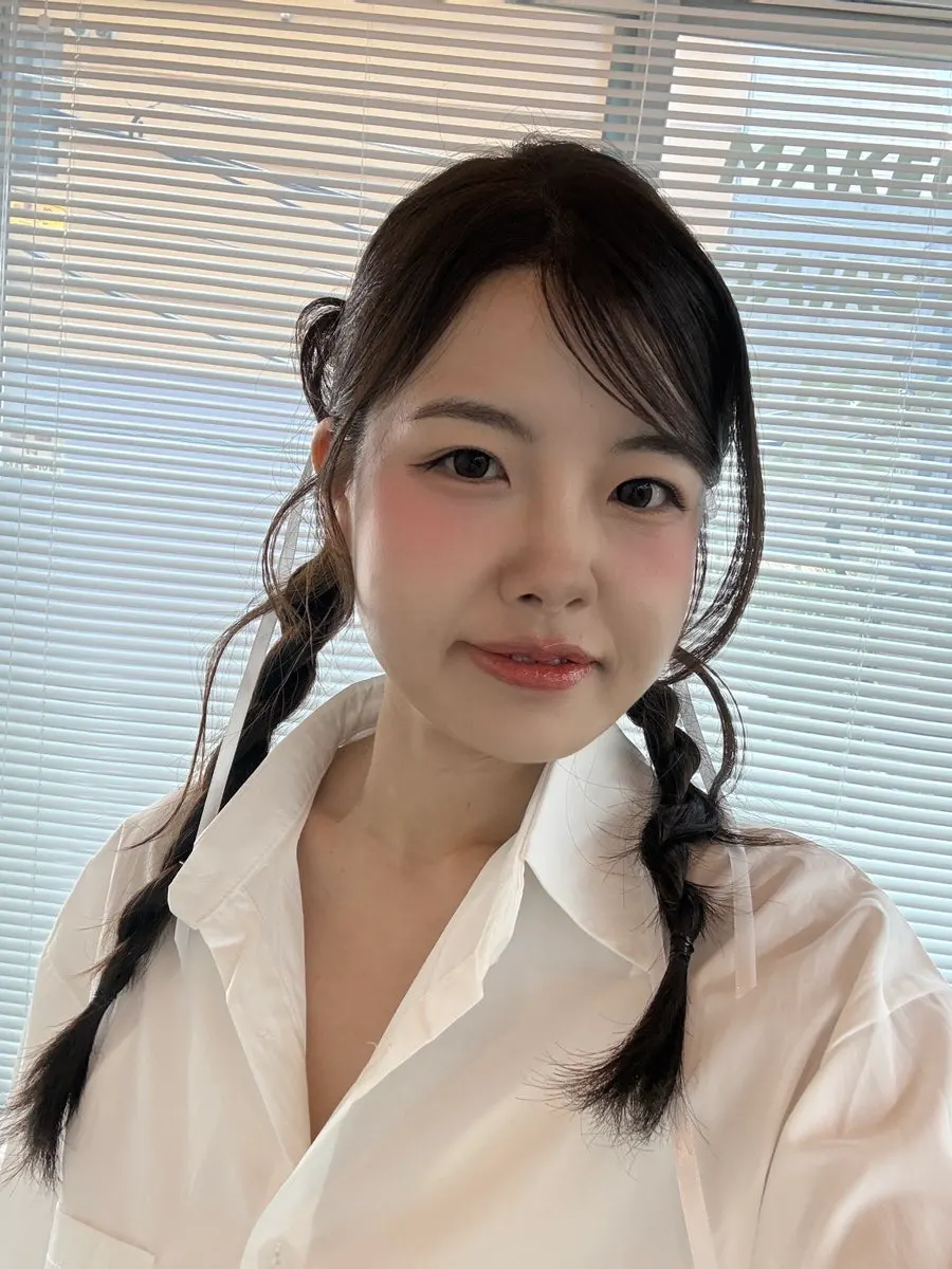 러블리한 양갈래 웨딩 헤어