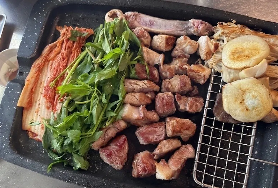 홍대입구 창가 고기구이 산책 코스, 고기꾼김춘배