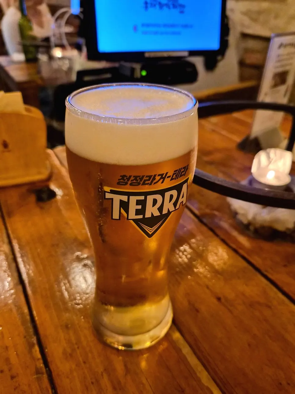 화덕피자와 파스타에 곁들인 생맥주