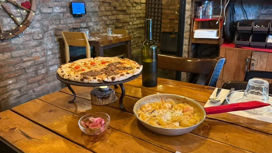Table set after placing the order