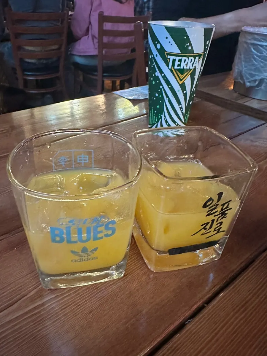 꼬꼬랜드 테이블에서 본 매장 풍경