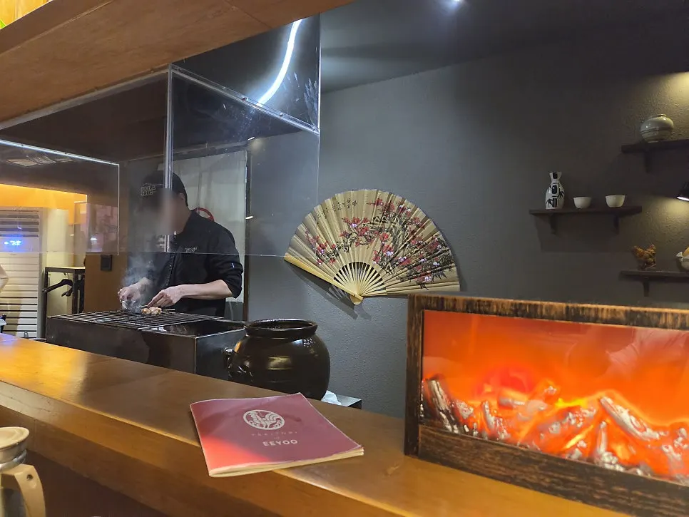 Interior atmosphere good for two people