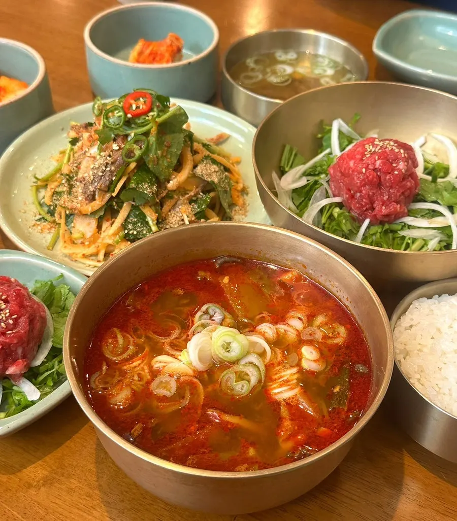 한식 점심 주문 상차림