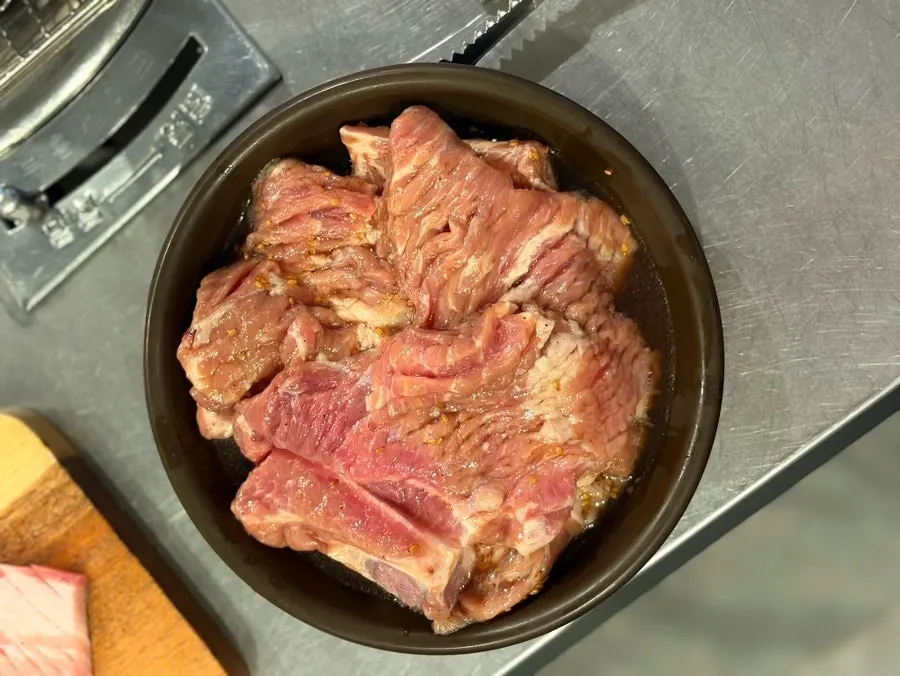 국내산 생갈비 접시