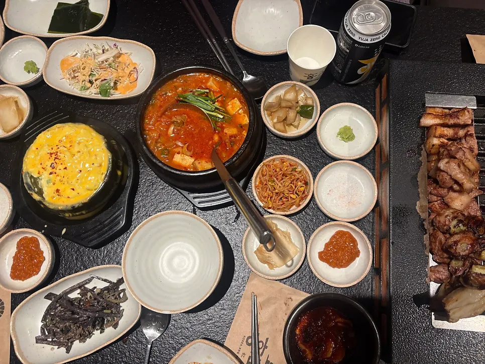 고기와 식사류로 마무리한 모임 상