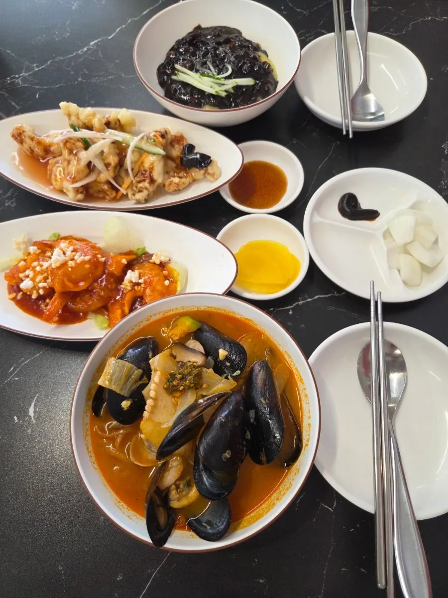 삼선짬뽕 국물과 건더기