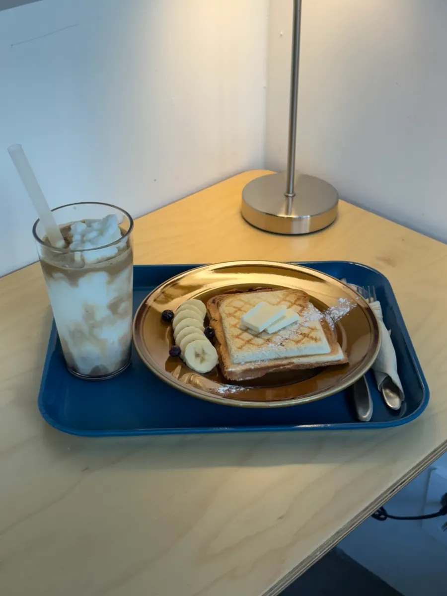 홍라드 망포역점 디저트 쇼케이스