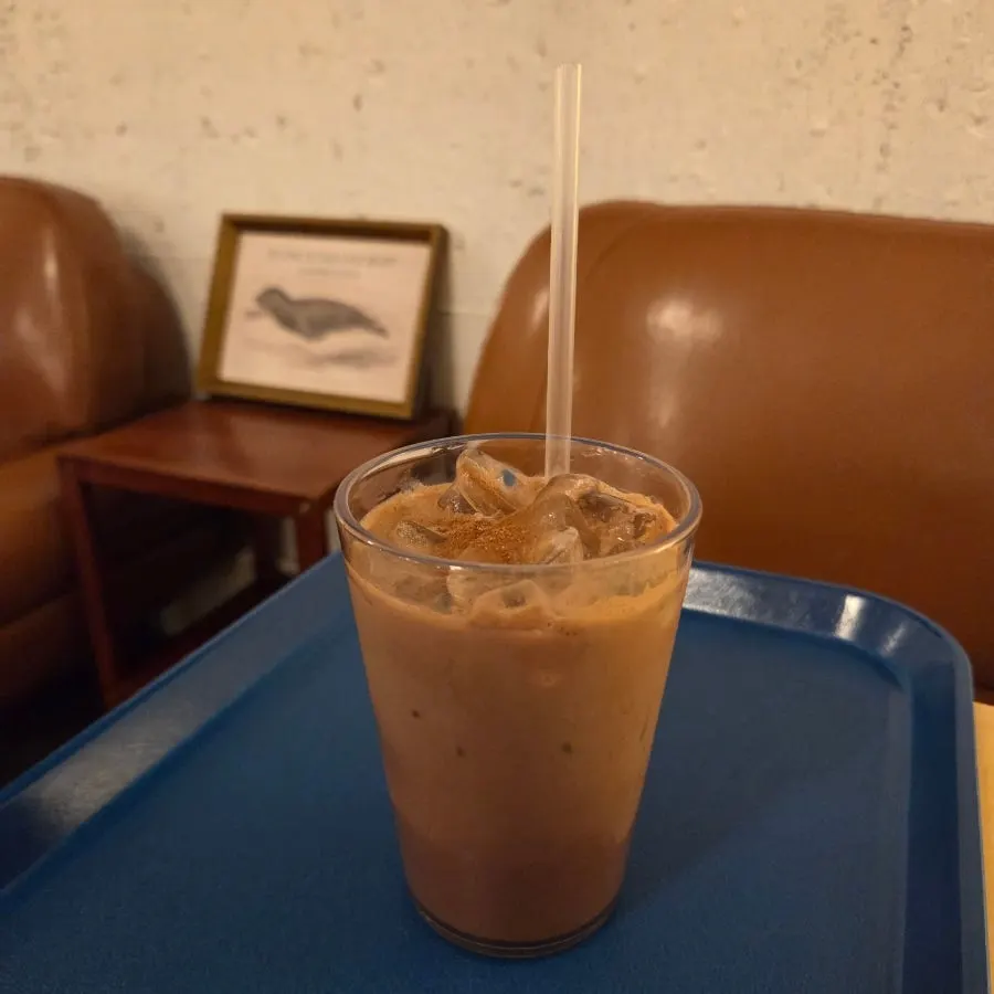 A cup of milk tea at Hongrad Mangpo Station Branch