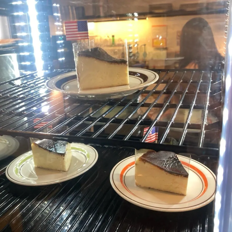 Cheesecakes displayed in the showcase