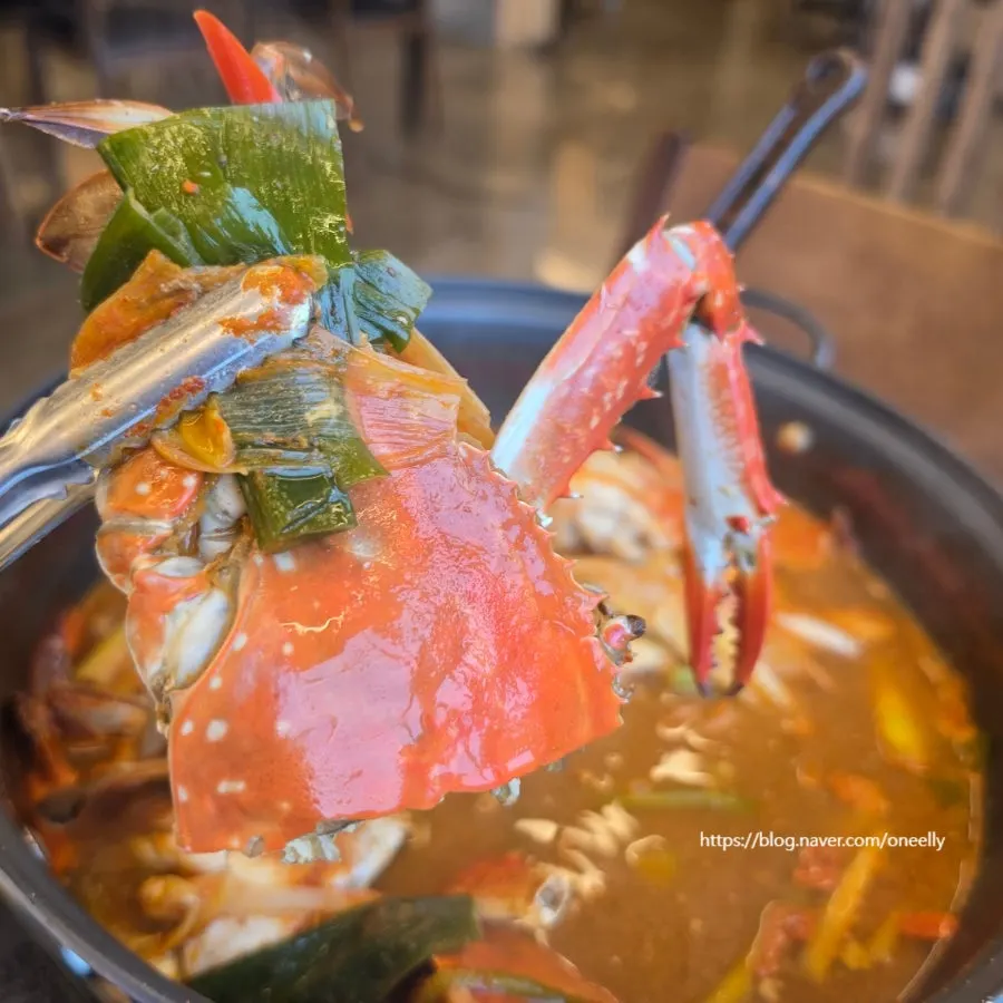 Huni Gejang crab soup packed full of blue crab