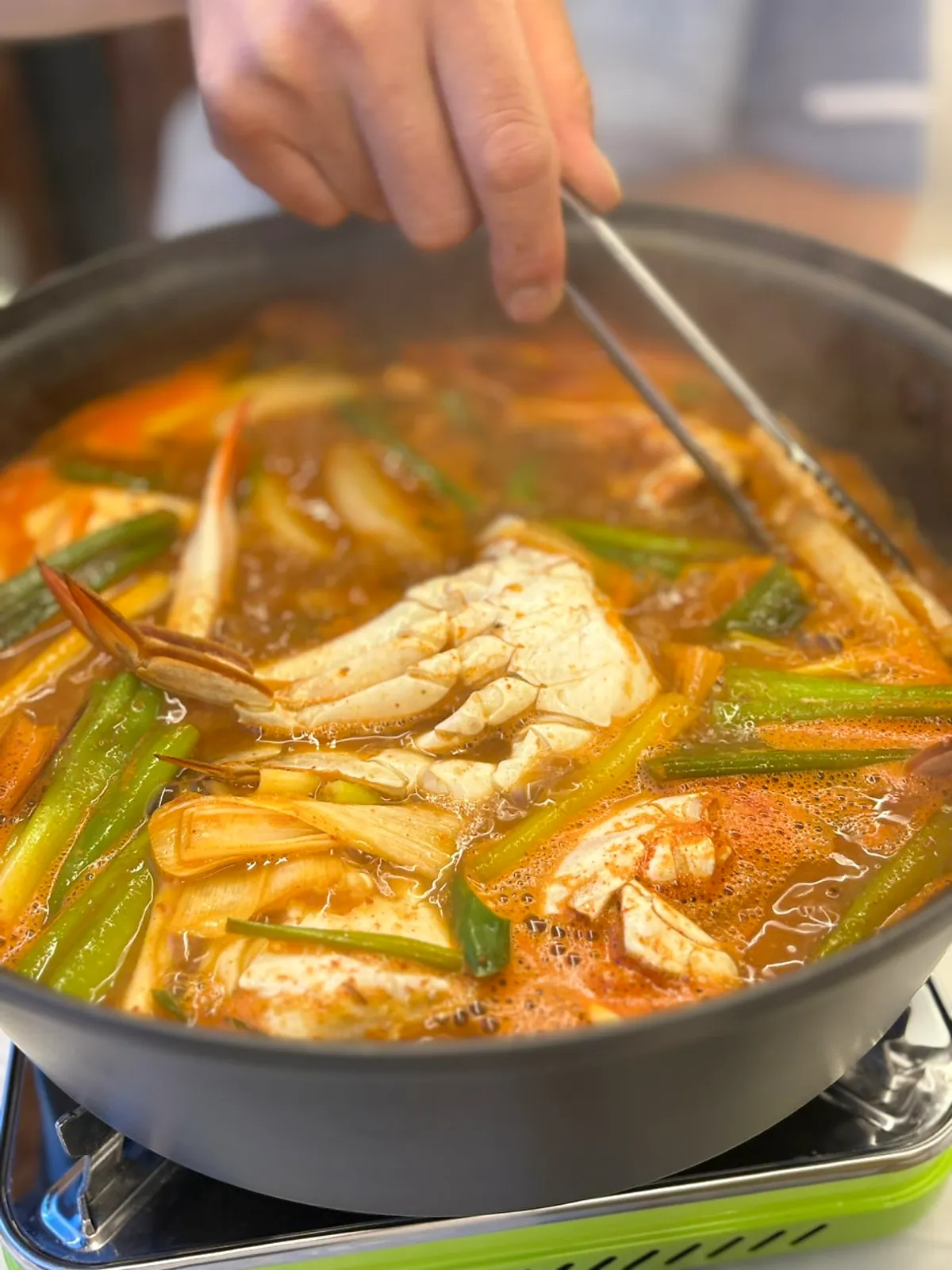 Full spread of crab soup at Huni Gejang