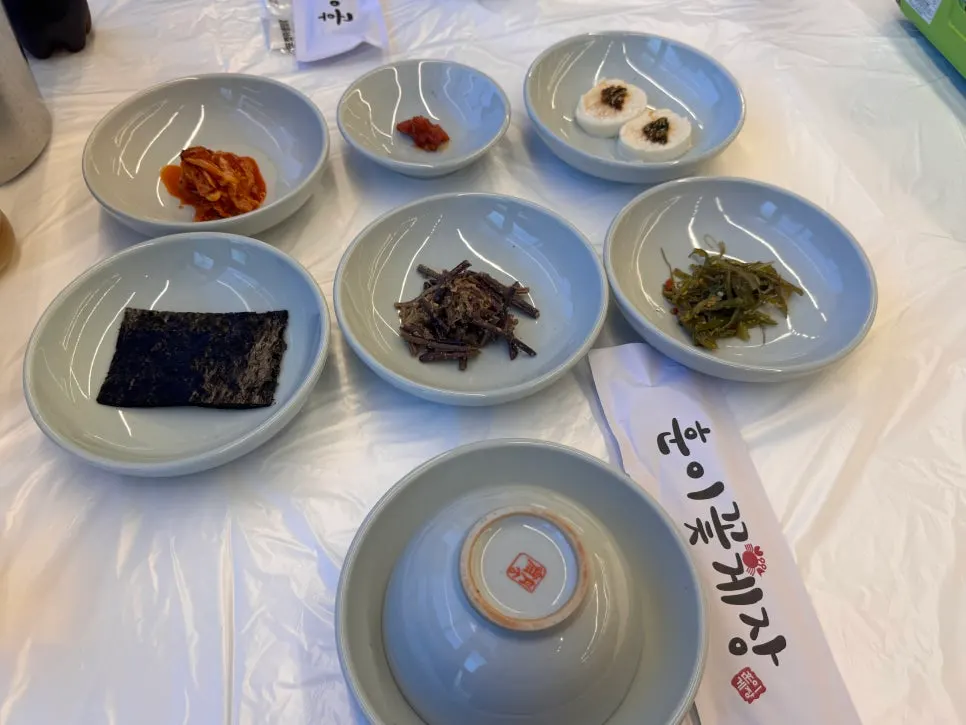 Basic side dishes including stir-fried seaweed stems and bracken
