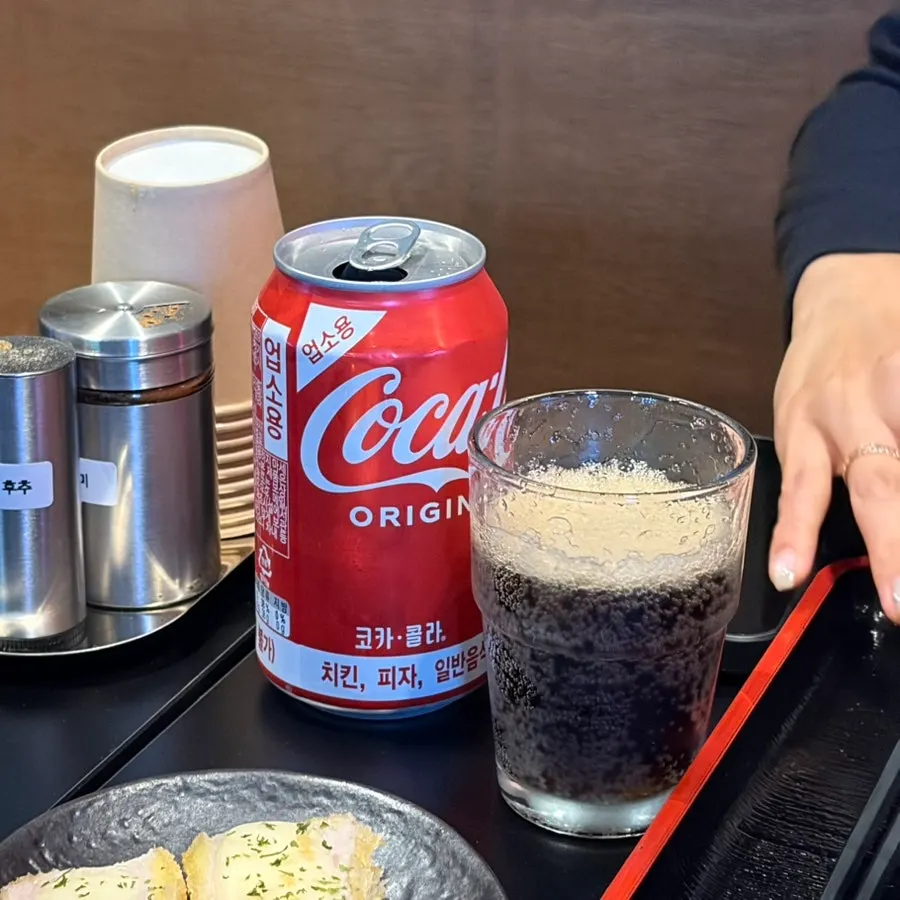 치즈가 늘어나는 치즈카츠 추가 메뉴
