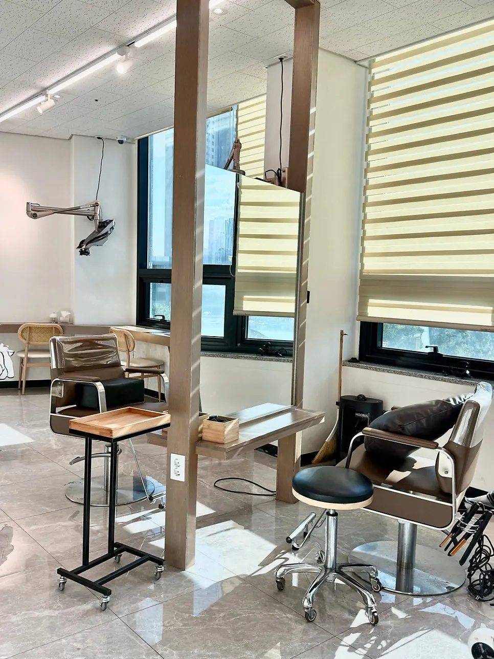 Salon chair and mirror station area