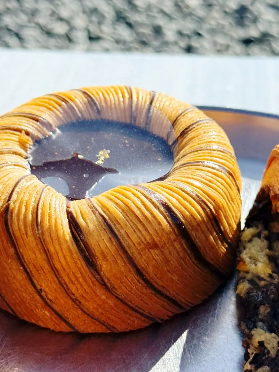 Sunset-time pastries at Choi Main Branch in Hopo, Yangsan