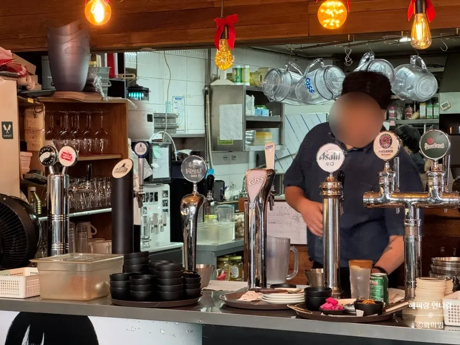 Bar counter with world draft beer taps