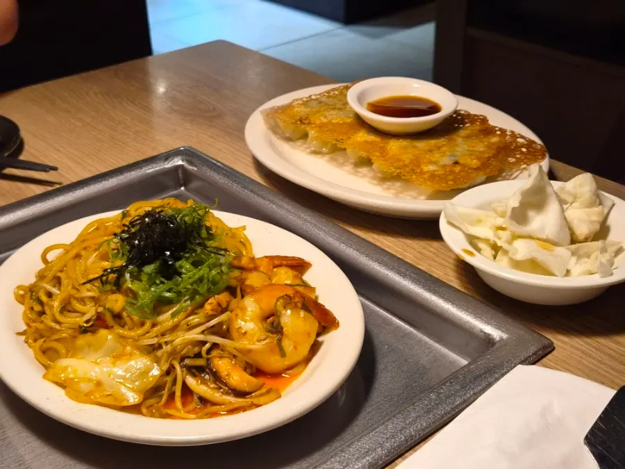 Close-up of the chili-flecked yakisoba