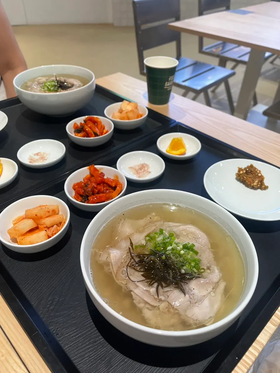 First bowl of Hau's clear gomtang served