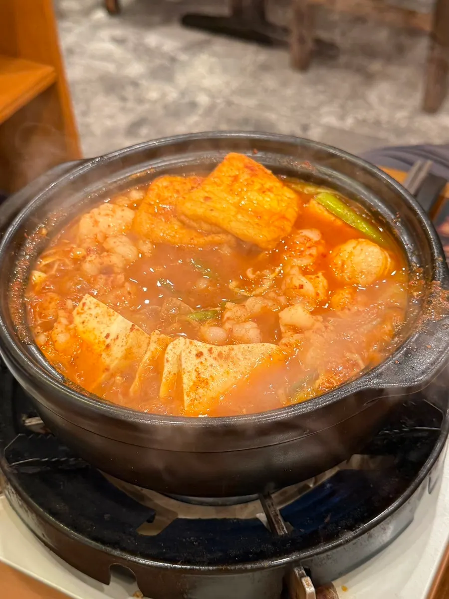 칼칼한 국물의 대창전골 매운맛