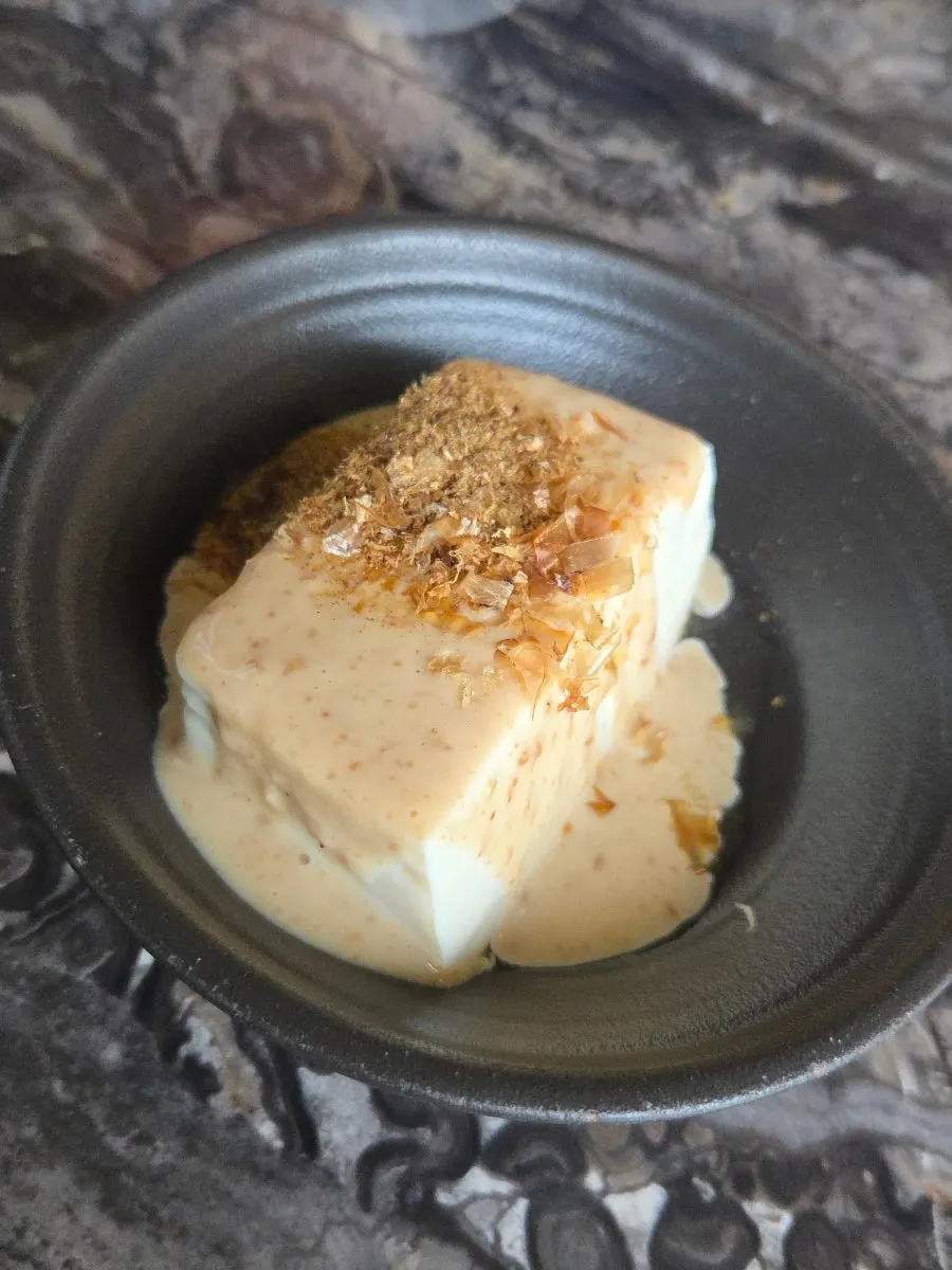 Basic tofu side dish with bonito flakes at Hoyo Gudi Branch