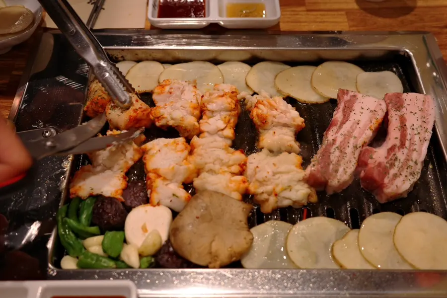 A plate of plump Korean beef daechang for grilling