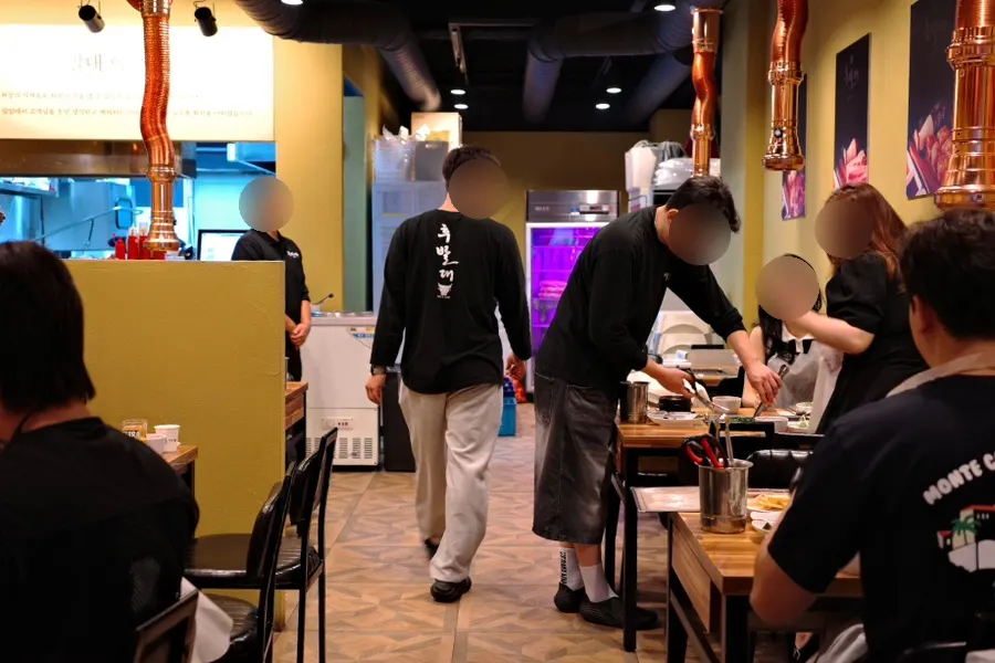 Korean BBQ restaurant near Dongdaegu Shinsegae with baby chairs and corkage-free policy: Hubaldae Dongdaegu Station Branch
