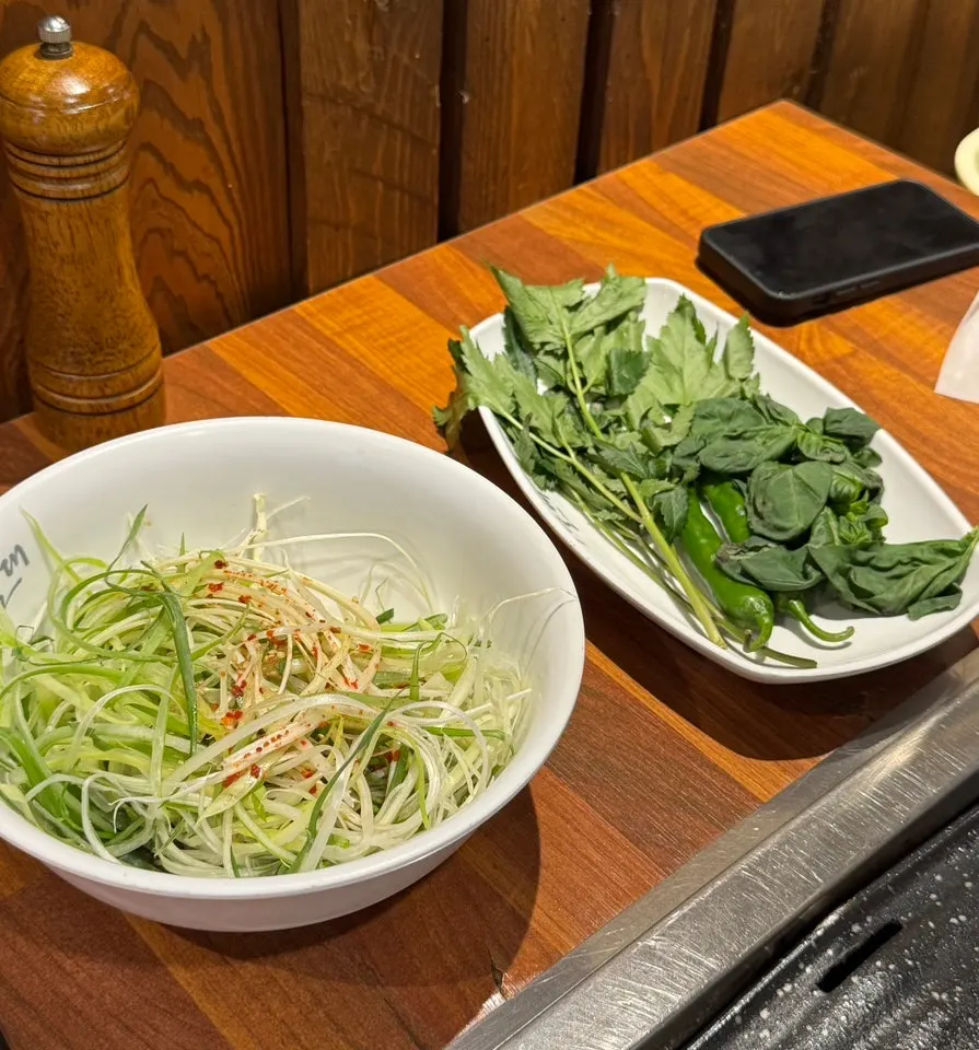Side dish plate with angelica shoots and mountain garlic