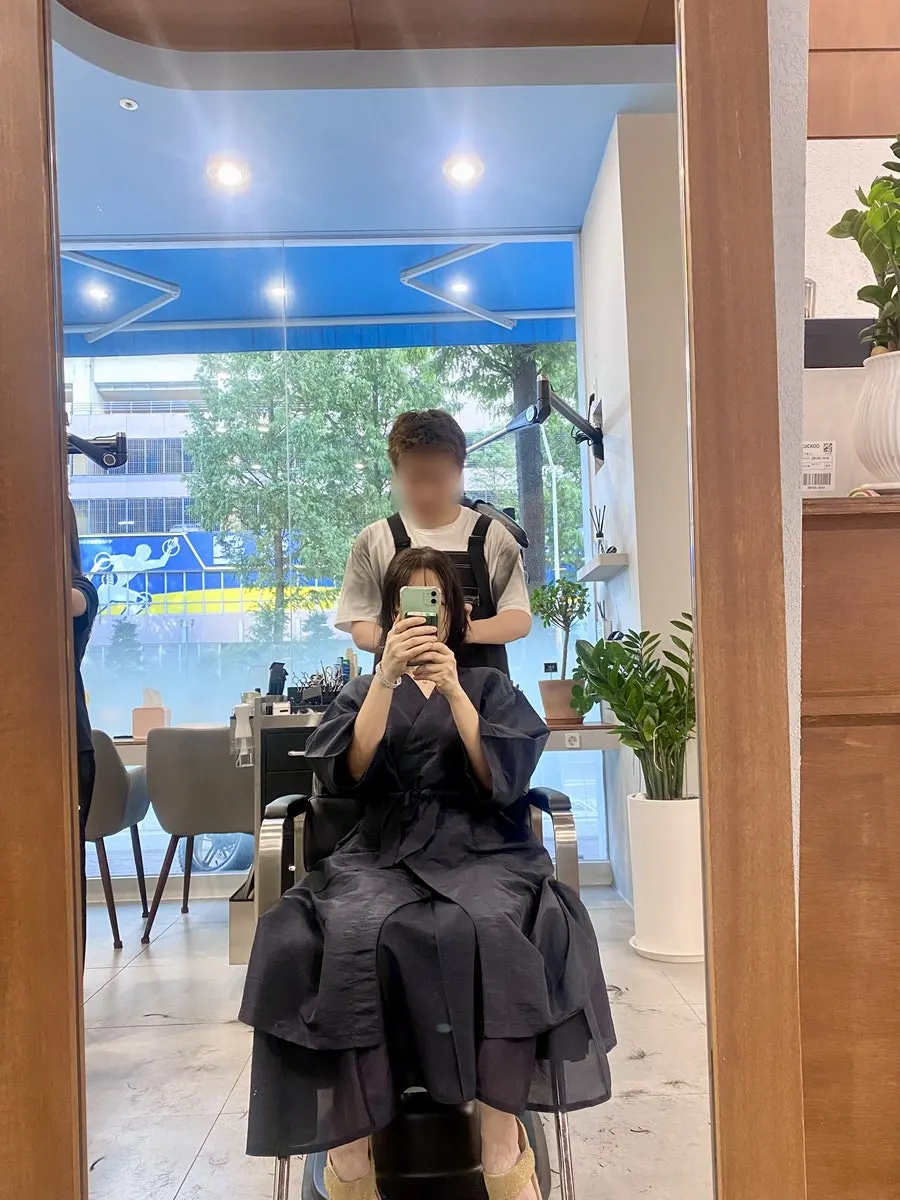 Step 1 of the Shiseido salon solution clinic care