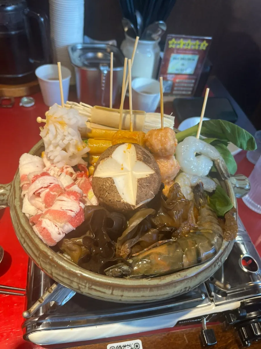 Generously served mala hot pot at Huhugwan