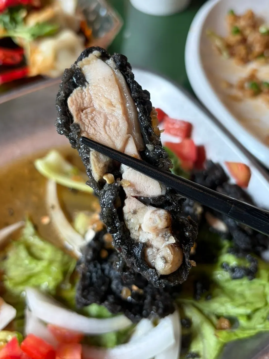 Yurinchi with black squid ink batter