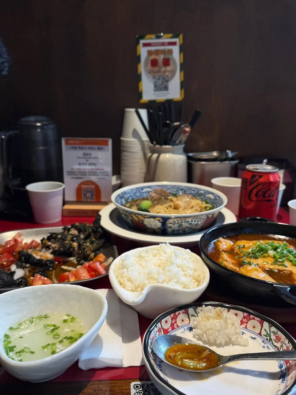 Yurinchi, mapo tofu, and beef noodle soup ordered at Huhugwan