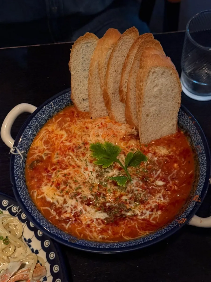 Egg in Hell and bread at Heui Huam