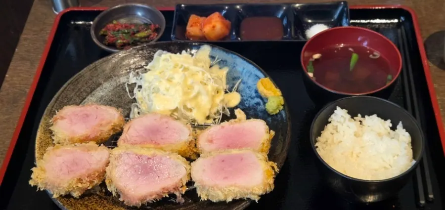 Notice of listing in the Daedon Yeojido top 100 katsu restaurants