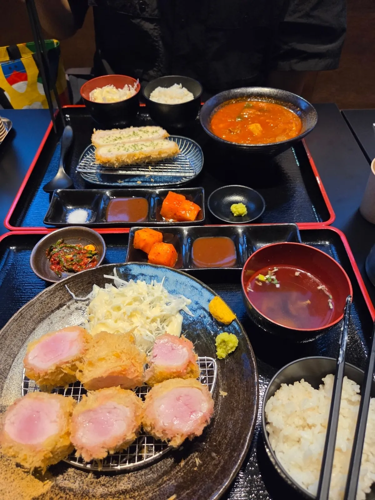 Full pork cutlet spread at Hunta Euljiro