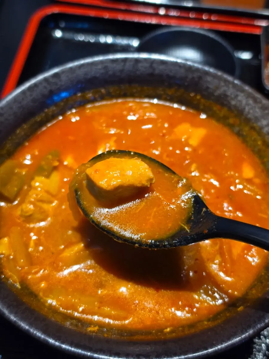 Hunta kimchi jjigae with tuna and pork